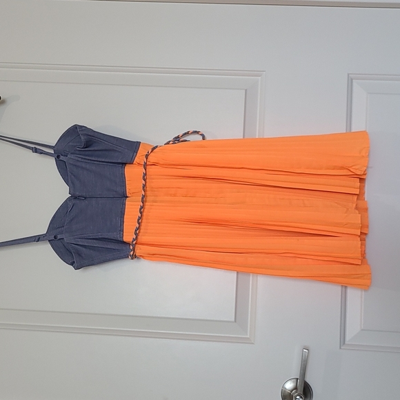 Jessica Simpson belted cocktail dress - Picture 2 of 3